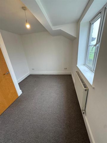 3 bedroom townhouse to rent - Photo 5