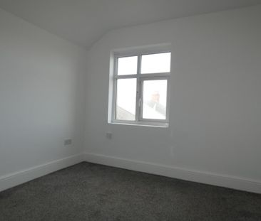 2 bedroom property to rent - Photo 3