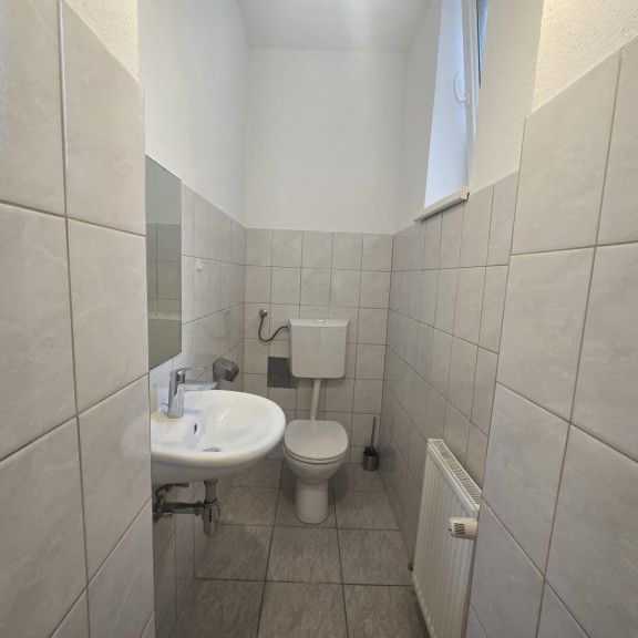 HOFRUHELAGE super 2-Zimmer-Wohnung – UNBEFRISTET! - Foto 1