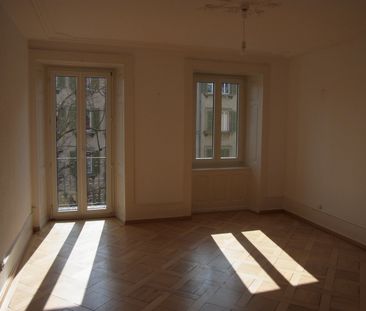 Rent a 3 rooms apartment in La Chaux-de-Fonds - Foto 1