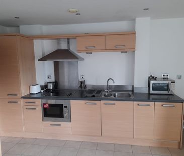 1 Bed Flat, Salford, M5 - Photo 4