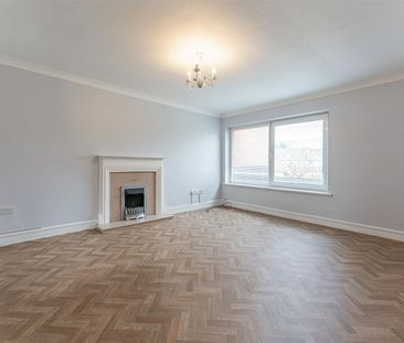 2 bed maisonette to rent in Woodshires Road, Solihull, B92 - Photo 2