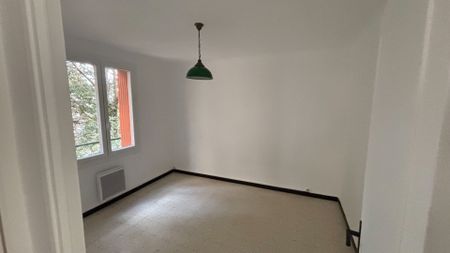Location Appartement 3 pièces 54m² AVIGNON 84000 - Photo 3