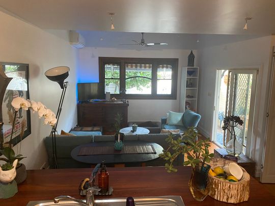 Fitzroy North - Photo 1