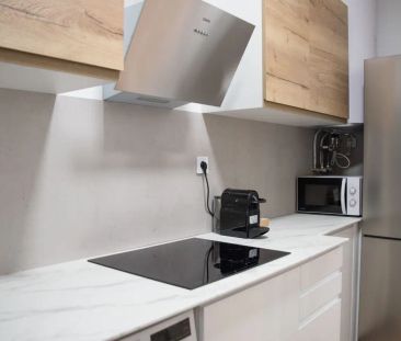 Room in a shared 5-bedroom apartment for rent in Universidad, all bills included - Foto 4