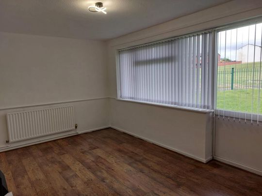 2 bedroom maisonette to rent - Photo 1