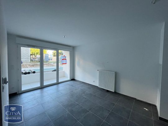 Location Appartement 2 pièces 40m² CARPENTRAS 84200 - Photo 1