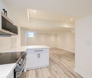 For Lease - 32 Conchita Street Unit# Lower, Georgina, Ontario - Photo 3
