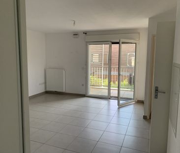 Location Appartement 2 pièces 43m² BORDEAUX 33800 - Photo 2