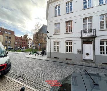 Gelijkvloersappartement vlakbij Sint-Annakwartier - Foto 3