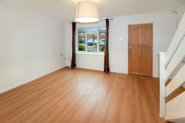 Manston Close, Bicester - Photo 1