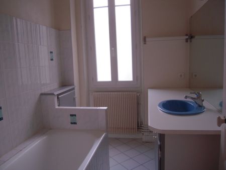 Location Appartement 4 pièces 96m² REIMS 51100 - Photo 5