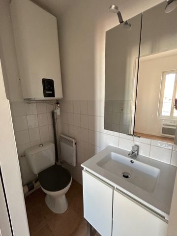 Location Appartement 2 pièces 38m² TOULON 83000 - Photo 3