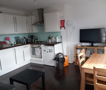 3 Bed Flat, Cassidy Road, SW6 - Photo 2