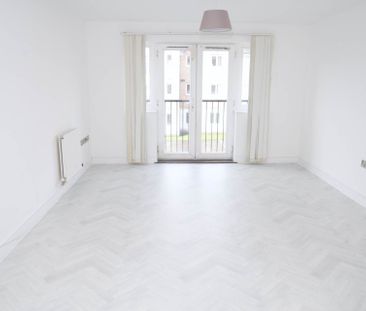 OIRO £1,600 pcm - Available Now - Unfurnished - Photo 5