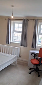 1 bedroom in a house share to rent - Photo 3