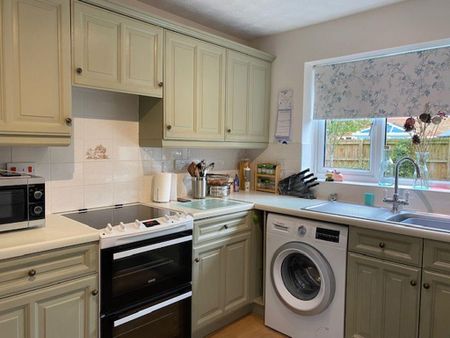 3 bedroom detached house to rent - Photo 5