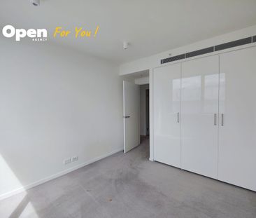 Stunning One Bedroom Apartment with Large Study Area For Lease - Photo 1