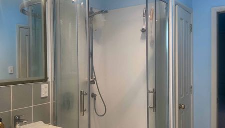 Unit under the house with private backyard - Photo 5