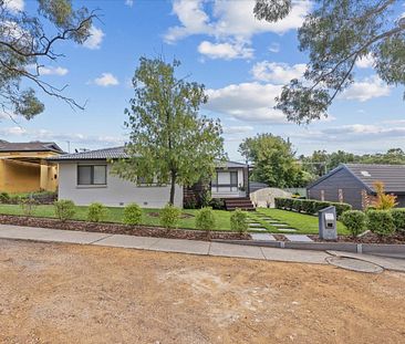 Updated home in family friendly Gowrie - Photo 3