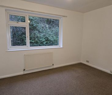 4 bedroom detached house to rent - Photo 3