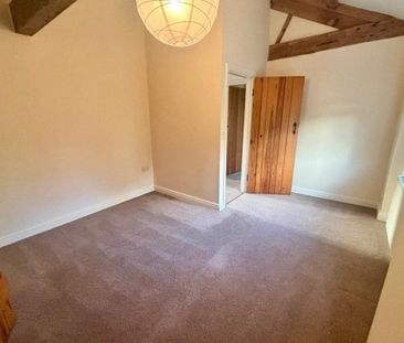 Winsford, Darnhall - Photo 3