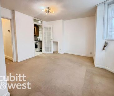 1 bedroom ground floor flat to rent - Photo 2