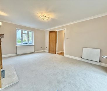 3 bedroom detached house to rent - Photo 2