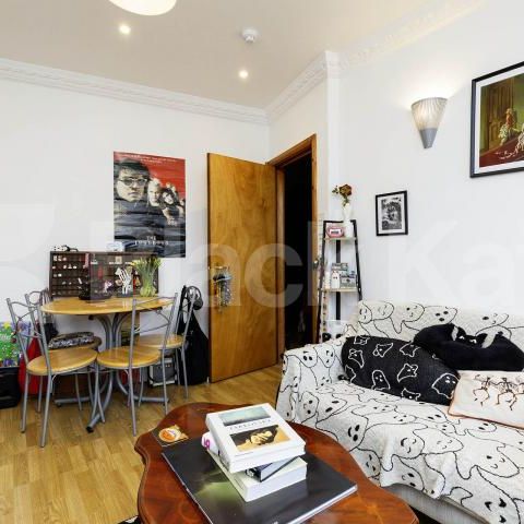 Burnley Road, London, NW10 - Photo 1