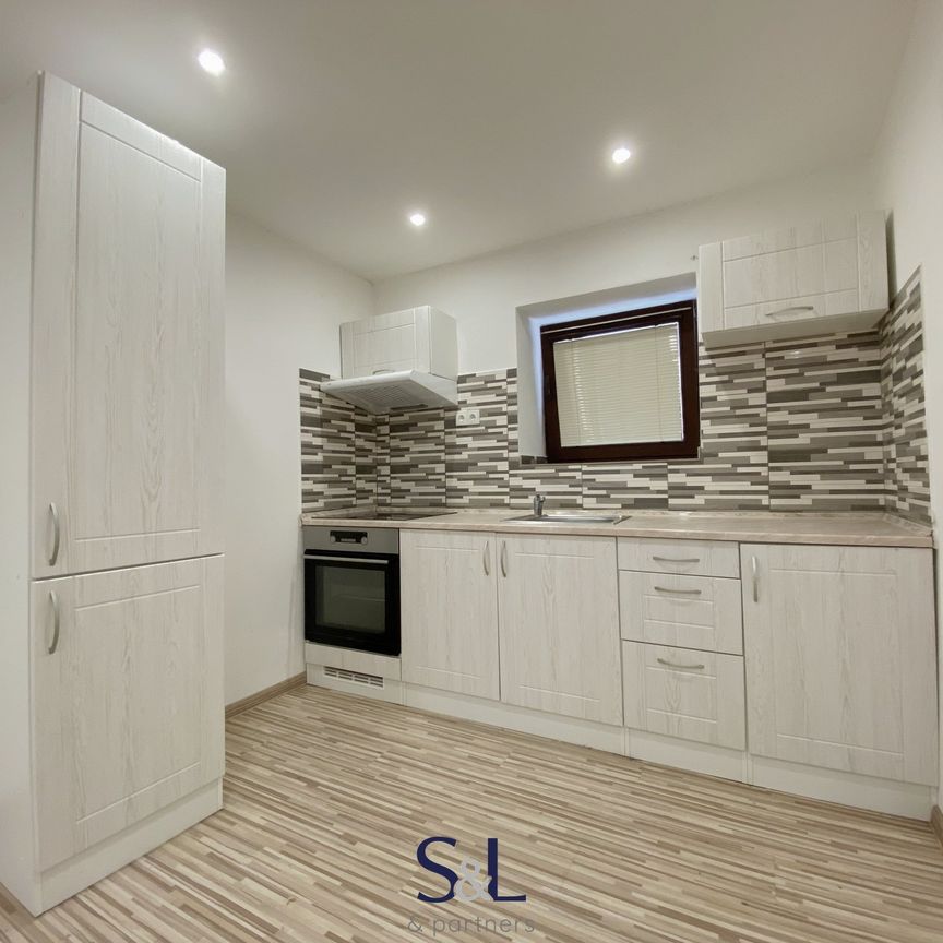 Pronájem bytu 2+kk 35 m² - Photo 1