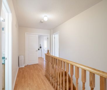 For Lease - 8 Stookes Crescent, Richmond Hill, Ontario - Photo 2