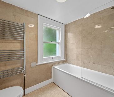 2 bedroom maisonette to rent - Photo 1