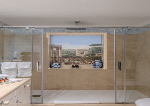 Stunning apartment overlooking Trajan's monumental Column