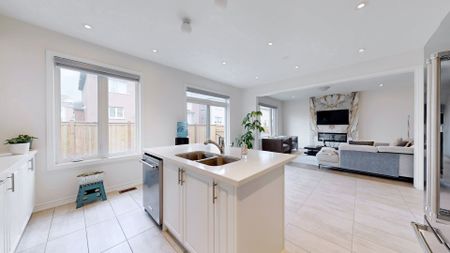 For Lease - 234 Wesmina Avenue, Whitchurch-Stouffville, Ontario - Photo 2