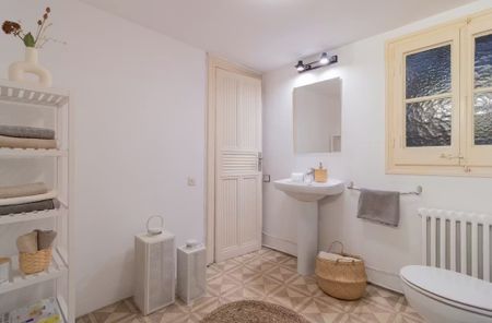 Carrer de Casp, Barcelona, Catalonia 08010 - Photo 2