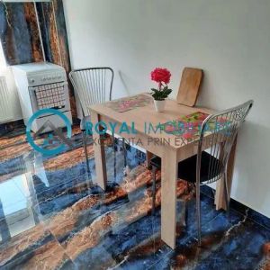 Royal Imobiliare- Inchiriere apartament 2 camere zona Malu Rosu - Fotografie 2