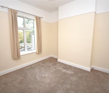 Oakfield Terrace, CH66 7NY, Ellesmere Port - Photo 4