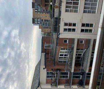 Lower Canal Walk, Southampton, SO14 - Photo 5