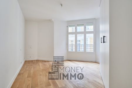 Appartement • Saint Philippe du Roule - Photo 2