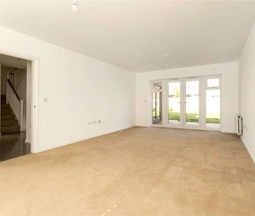A beautiful detached family home in a semi rural location. - Photo 5