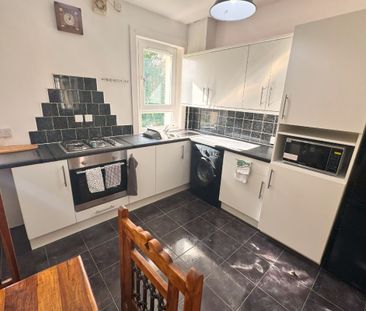2 Bed, Upper Cottage Flat - Photo 2