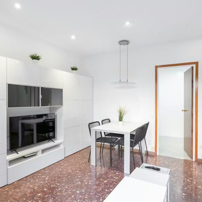 Carrer de Casanova, Barcelona, Catalonia 08011 - Foto 1