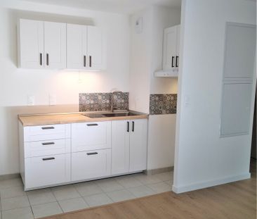 Location Appartement 2 pièces 39m² ST NAZAIRE 44600 - Photo 3