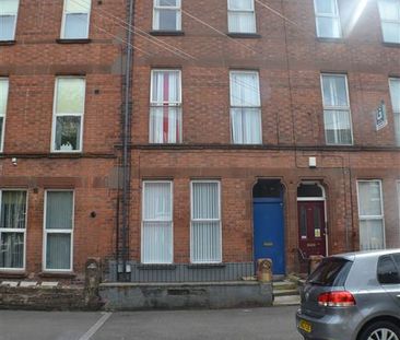 Flat 1 96 Fitzroy Avenue, Queens Quarter, Belfast, BT7 1HX - Photo 4