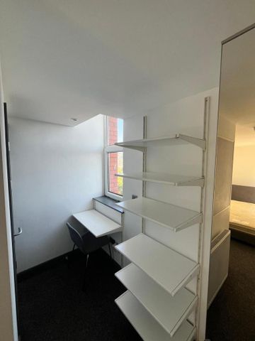 4 bedroom apartment to rent - Photo 4