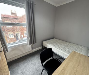 Bismarck Street, Leeman Road - P5002 - Photo 4