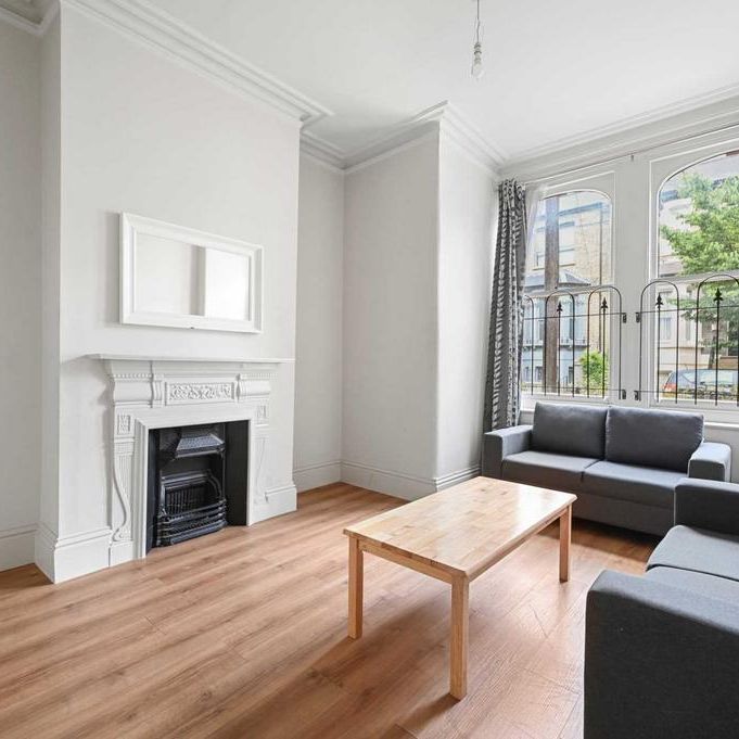 3 bedroom apartment to rent - Photo 1