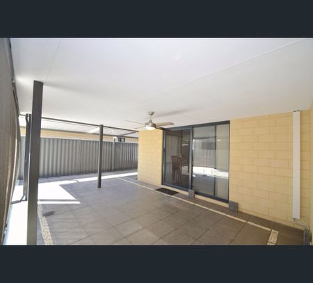 12 Obsidian Way, Byford, WA 6122 - Photo 4