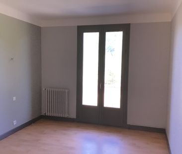 Location Appartement 4 pièces 105m² - Photo 3