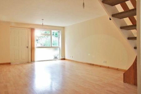 2 bedroom terraced house to rent - Photo 2